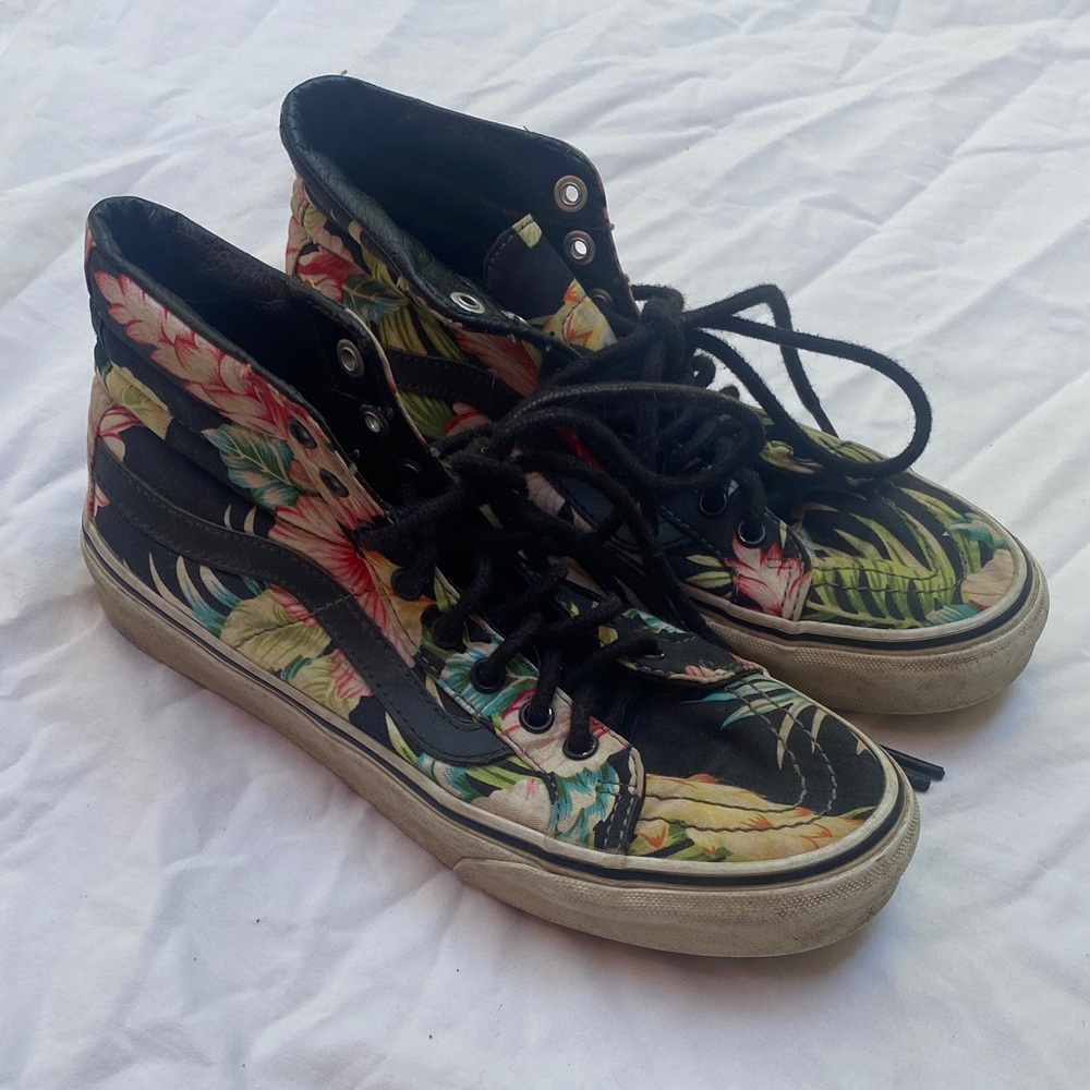 Vans Floral High-Top Canvas Sneakers - Black Multi 6.5💖